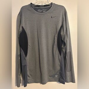 Nike Men's Gray and Black Performance Long Sleeve Tee Size Large NWOT